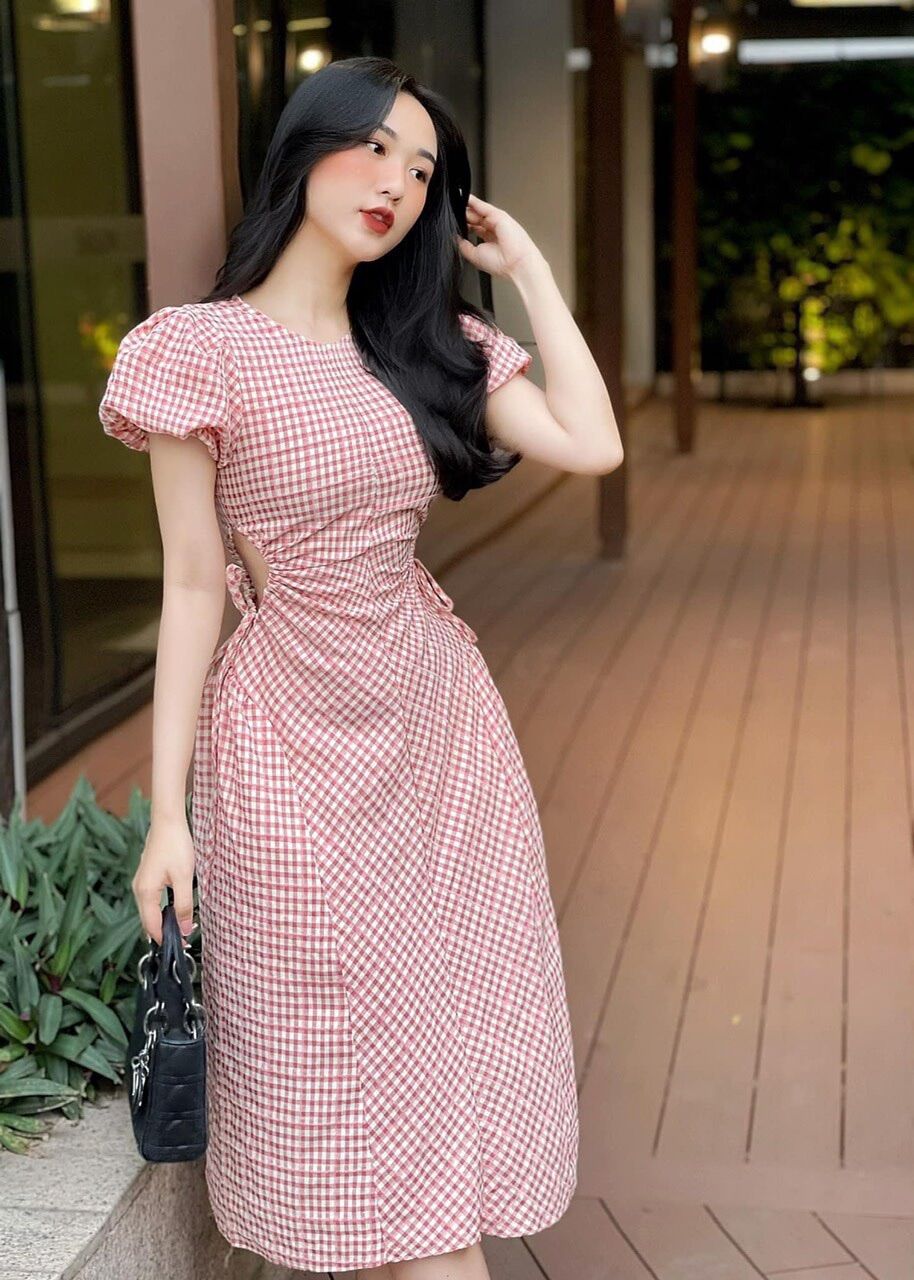 Váy thiết kế kẻ rút eo kẻ caro cho nàng cực xinh