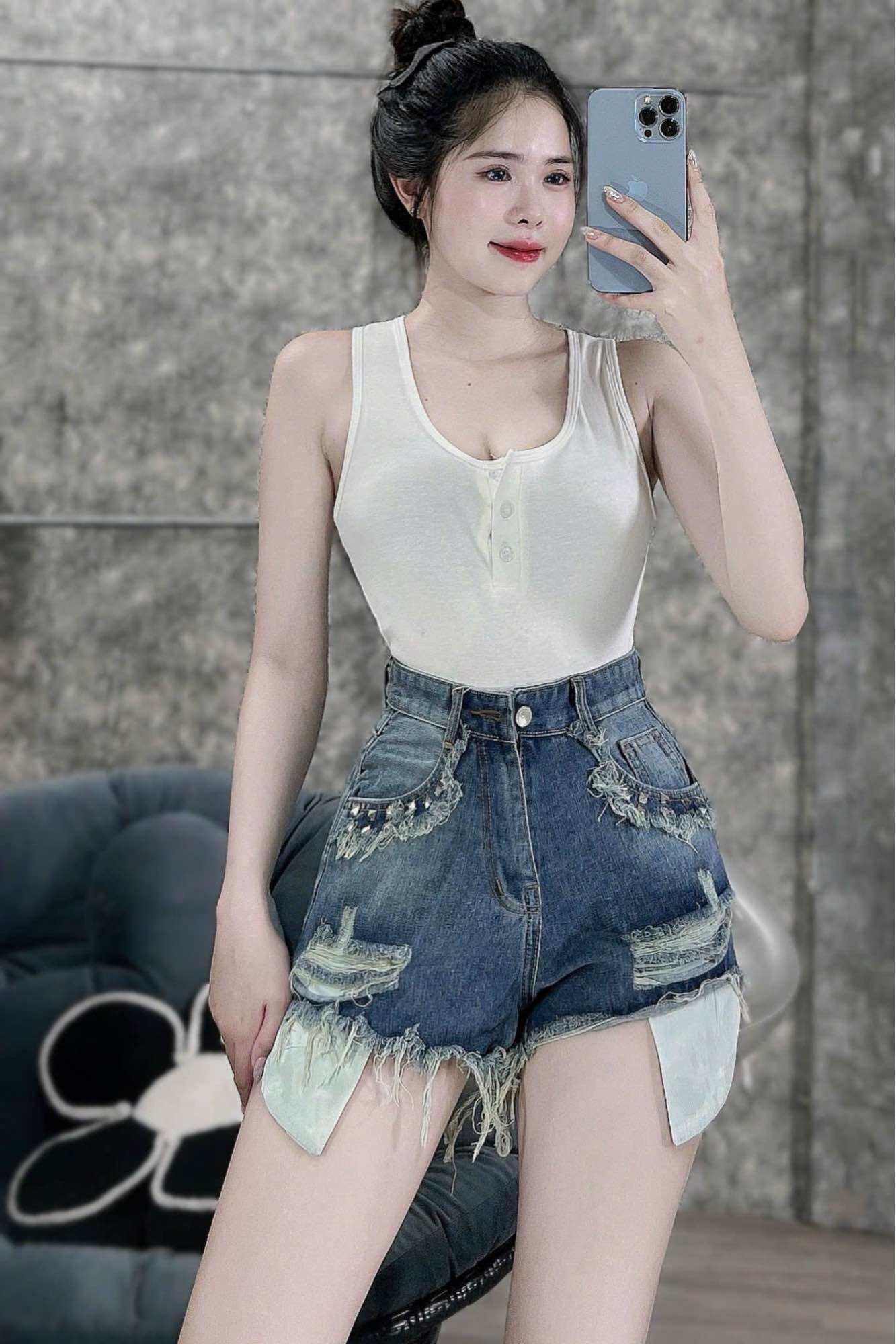 Quần short jean săn lai phối chữ miu miu quần bò short nữ