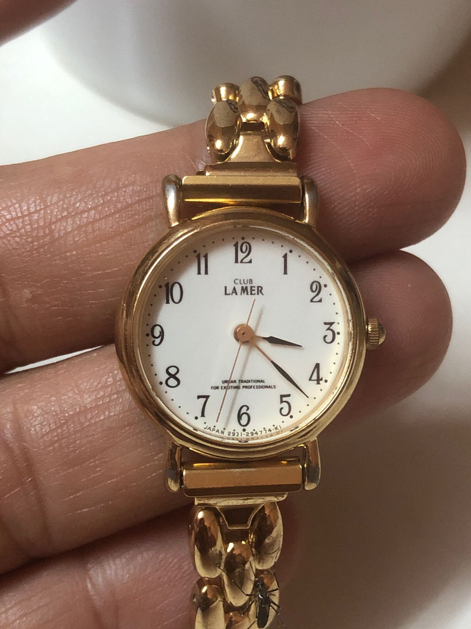Đồng hồ CLUB LA MER một trong những dòng sản phẩm đến từ CITIZEN