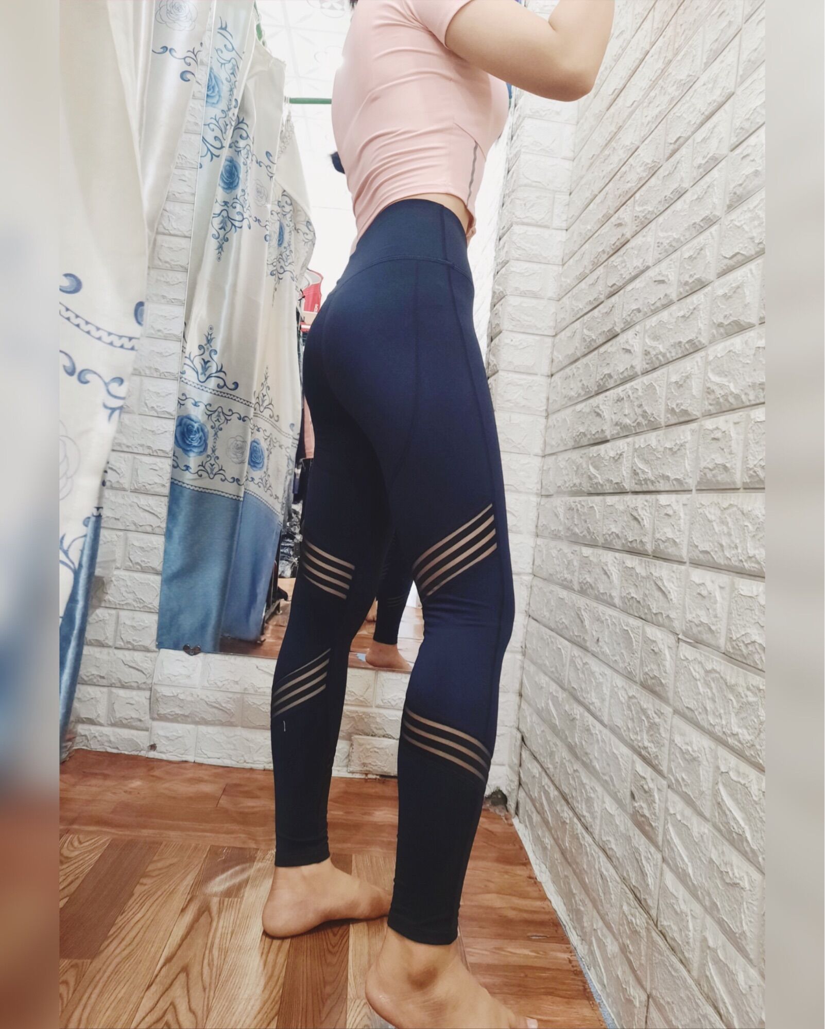 Quần tập gym phối lưới thể thao nữ