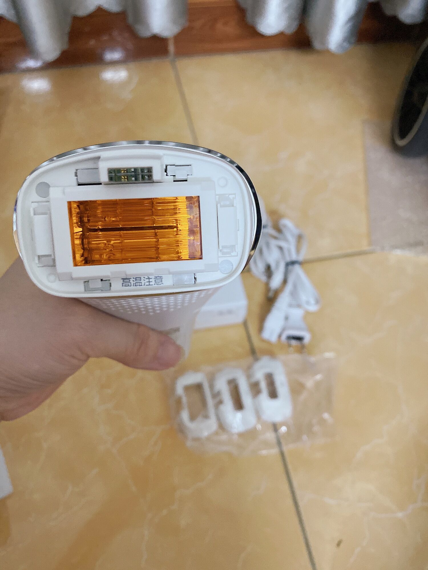 📌 Máy triệt lông Panasonic ES CWP81