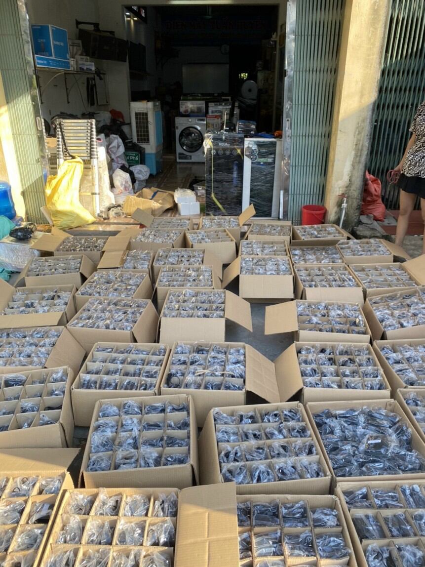 Nguồn không vỏ 15V 3A và 6A