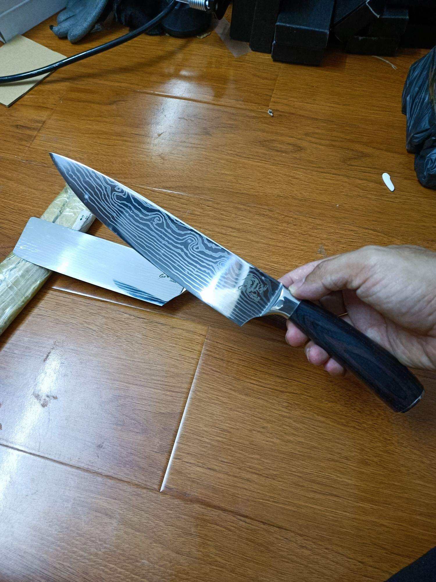 Dao thái Nhật bản mũi nhọn, thép Damacus