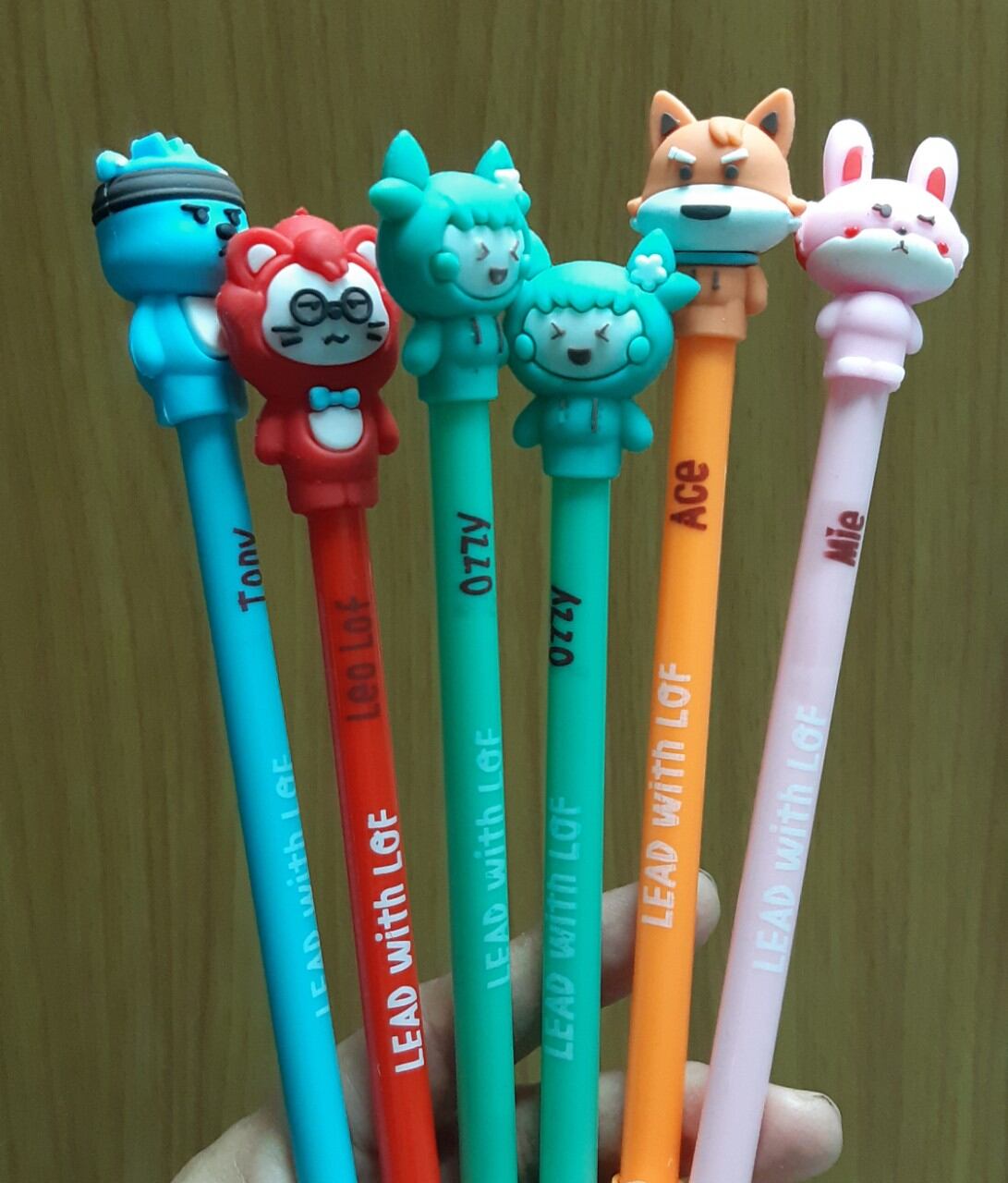 combo 1 Ba lô chống gù kun +1 bút kun dễ thương