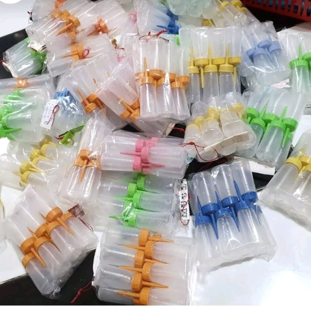 Lốc 12 chai chiết nhựa loại nhỏ 25ml chiết keo sữa , chất lỏng ....
