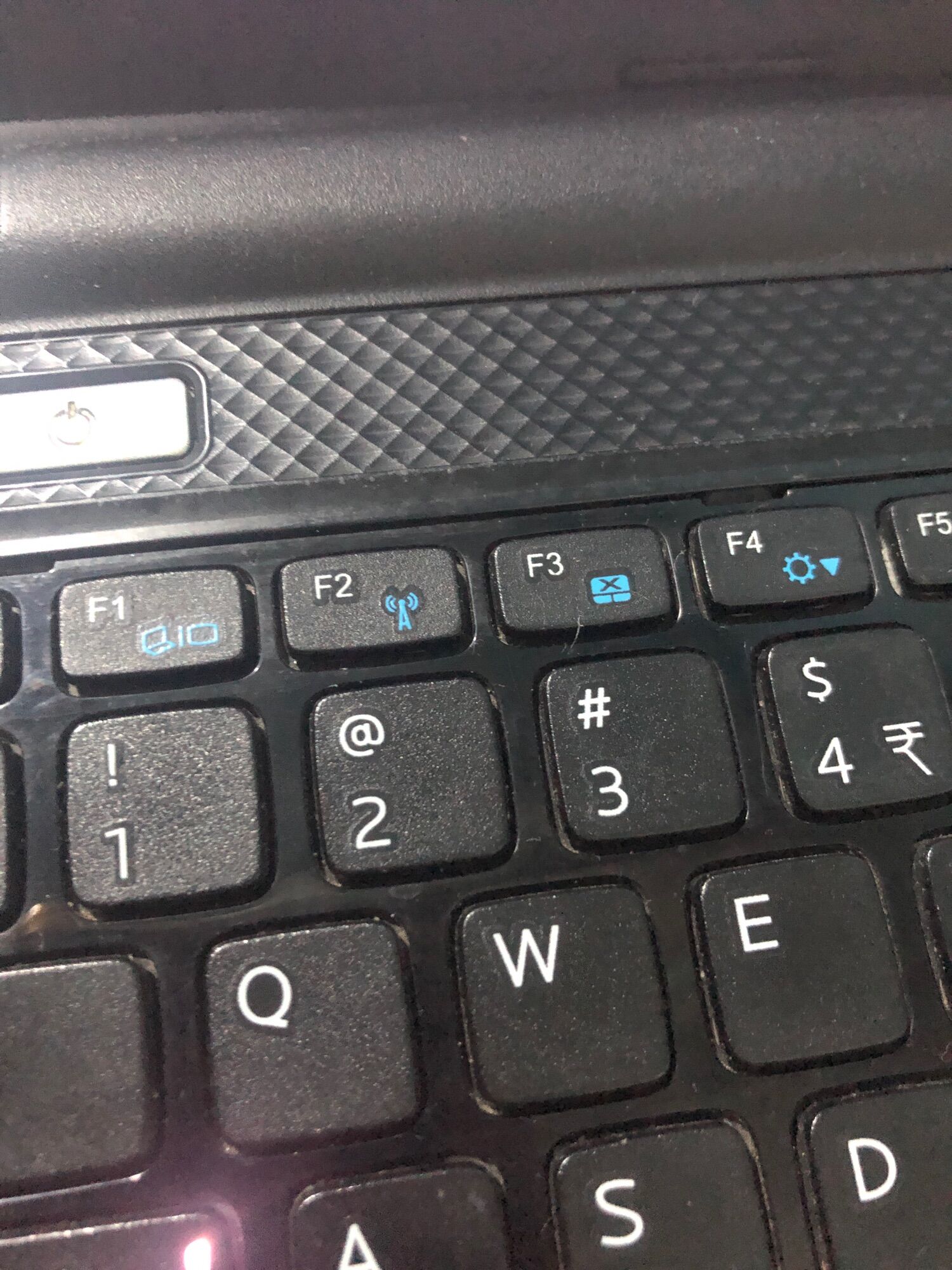 Nước Ép Lạnh 100% Hữu Cơ Trái Lựu & Hỗn Hợp Các Quả Dâu Mọng - Pomegranate & Berry - Georgia's Natural - 300ml