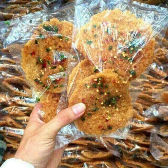 Cơm cháy chiên mắm hành combo 10 bịch , mỗi bịch 3 miếng