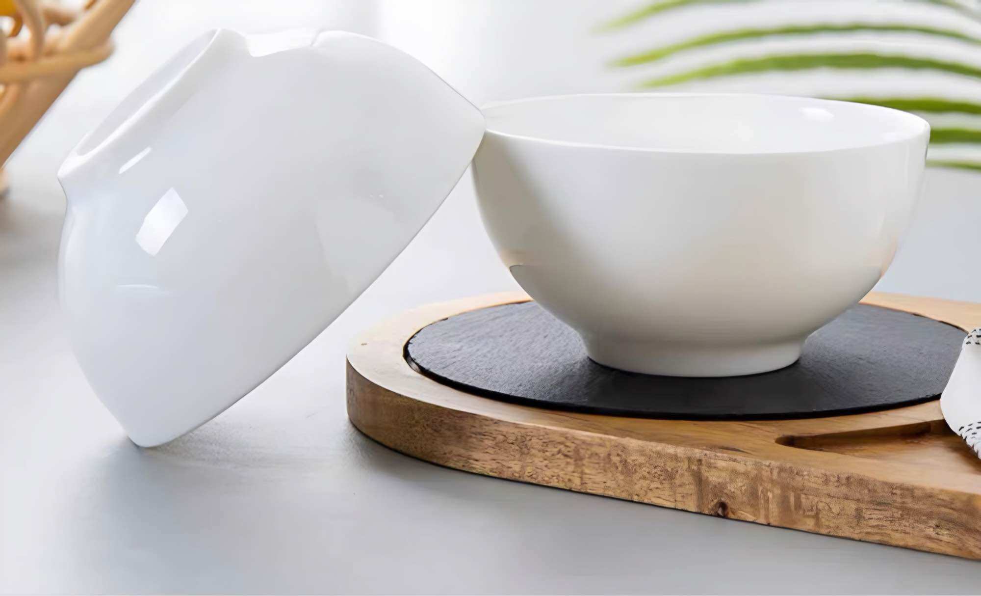 SET 10 chén ăn cơm bằng gốm sứ màu trắng.