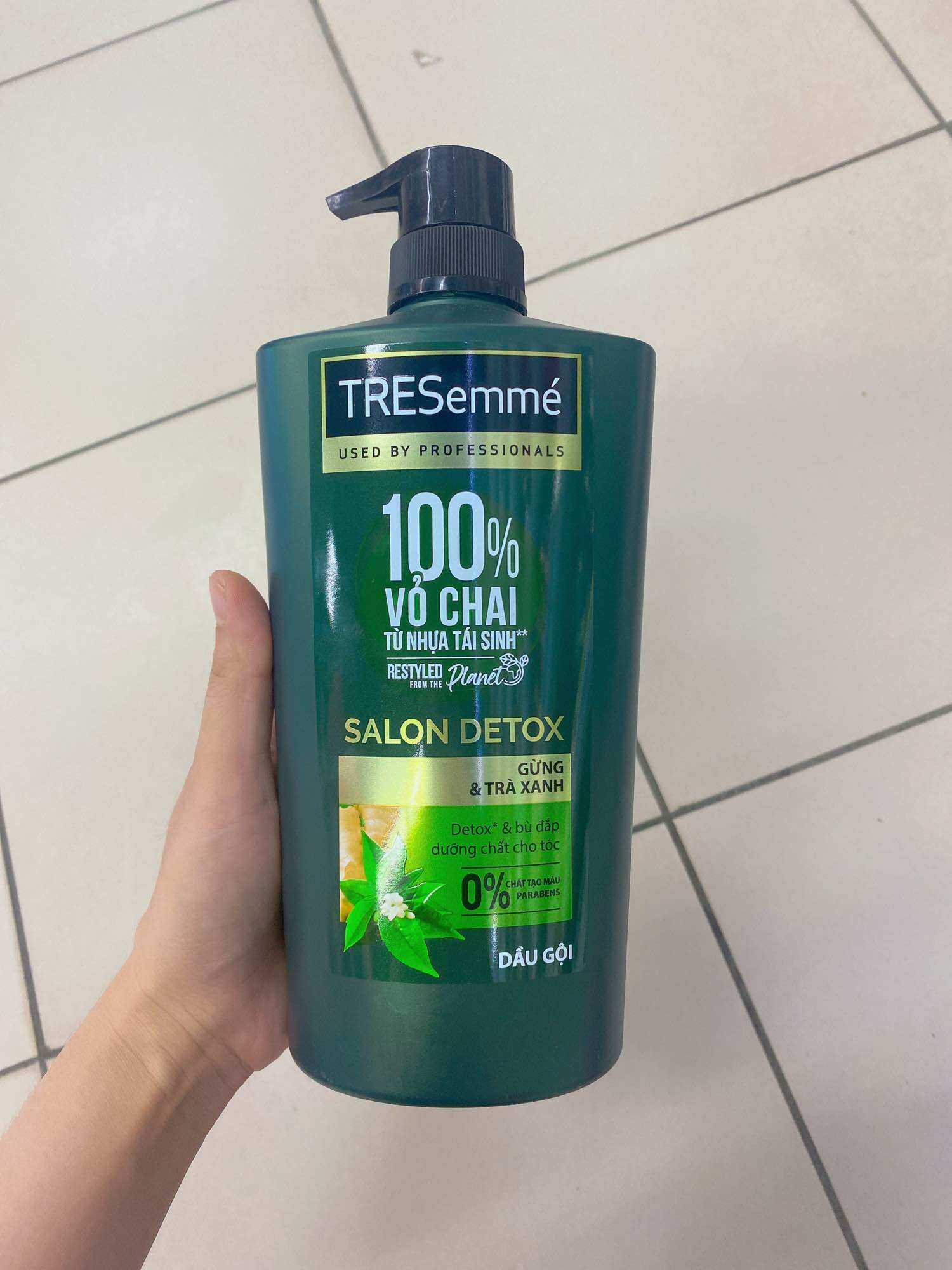 Dầu gội TRESemmé Chuyên nghiệp chuẩn Salon cho tóc chắc sạch, khỏe, mềm mượt 850g