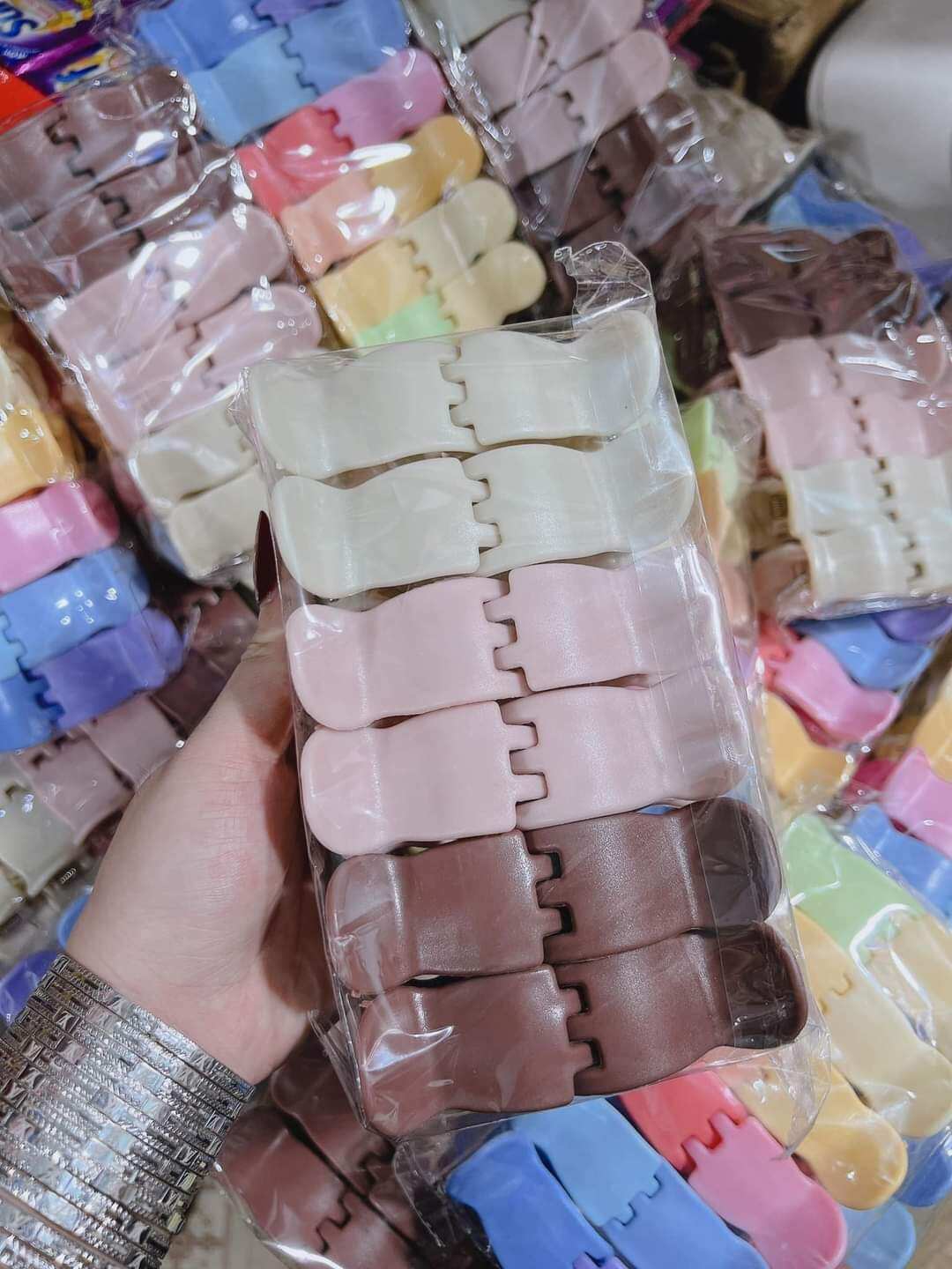 (Tặng 1 Kẹp Hoa Sứ Size 8cm)1 Lốc 12 Chiếc Kẹp Càng Cua 5 Răng Bầu Nhám