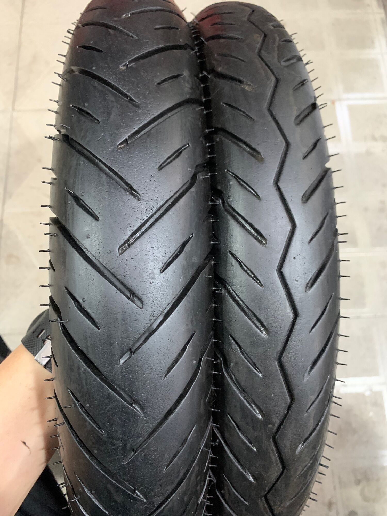 Vỏ tay ga size nhỏ 70/90-14 và 80/90-14