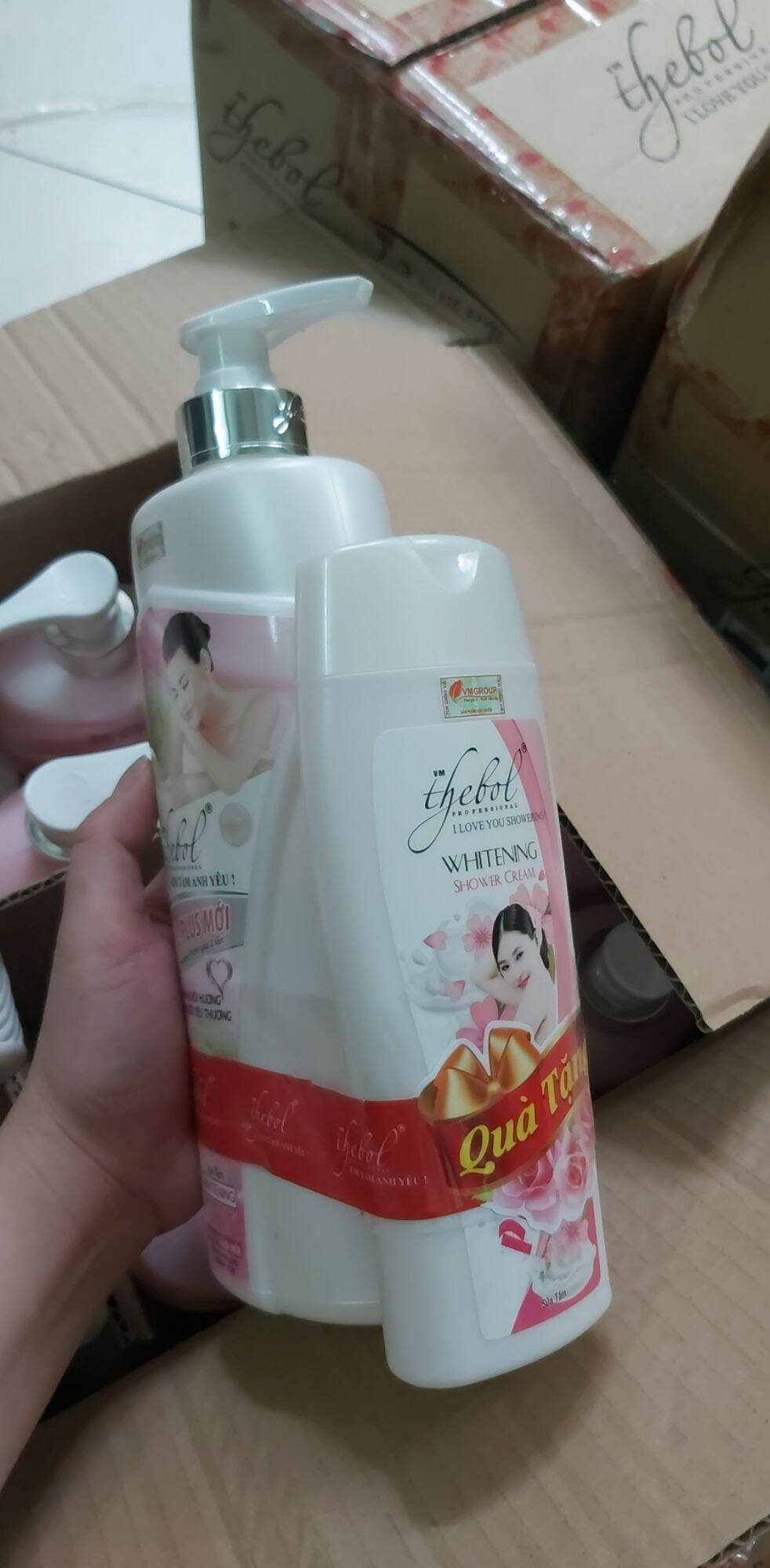 Sữa Tắm Thebol Tinh Chất Nước Hoa 2 Plus 925G