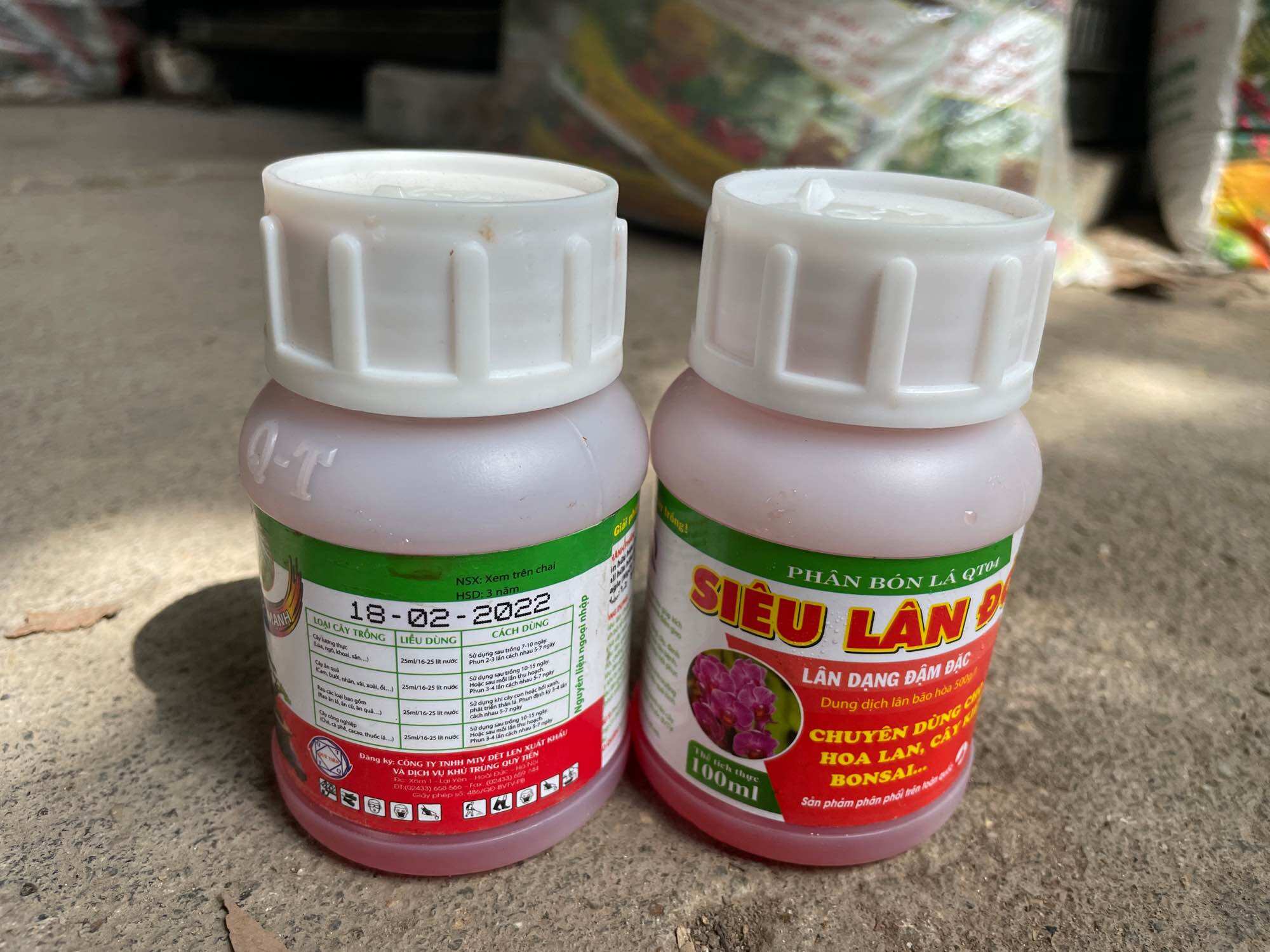 Phân bón lá Siêu lân đỏ đậm đặc QT04 chai 100ml