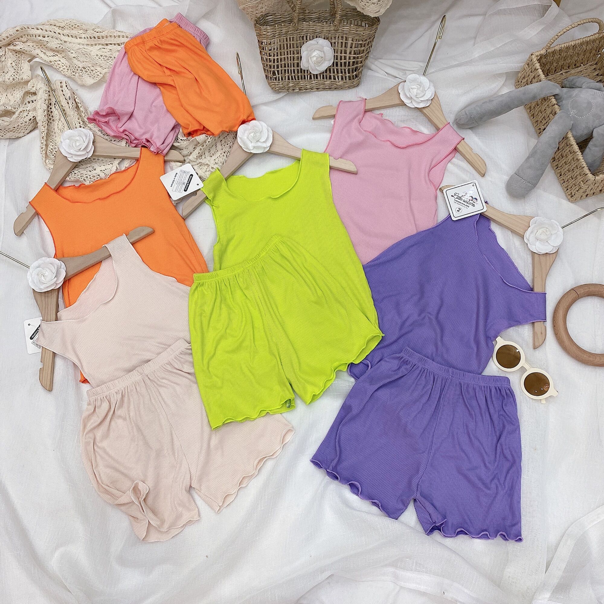 Bộ Quần Áo 3 Lỗ Vải Tăm Thun Lạnh Trơn