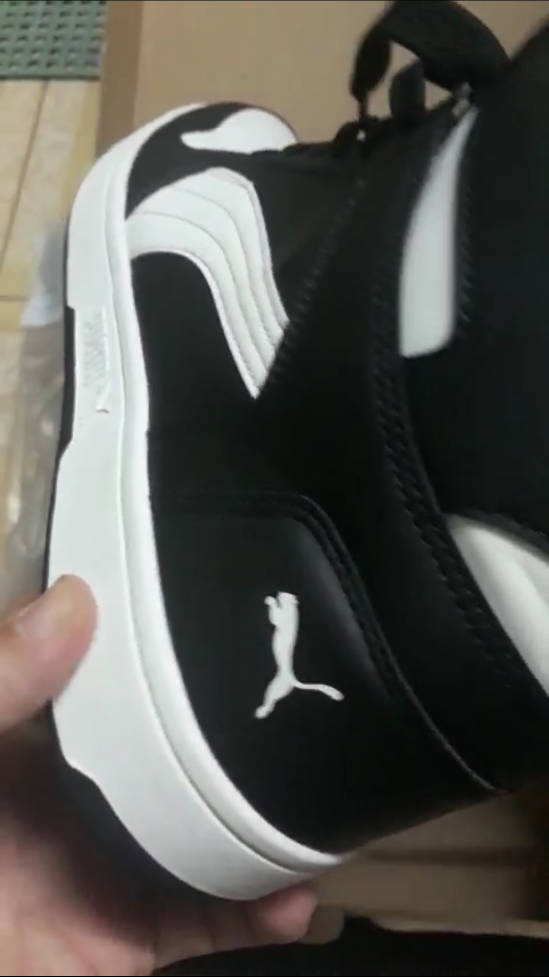 Puma cổ cao bóng rổ size 46 - hộp zin