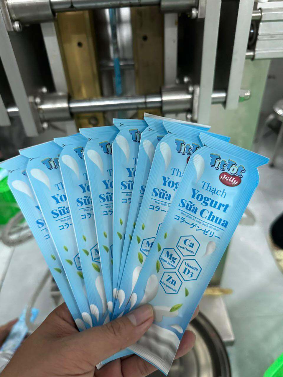 Thạch sữa chua TIttot mix 5 vị
