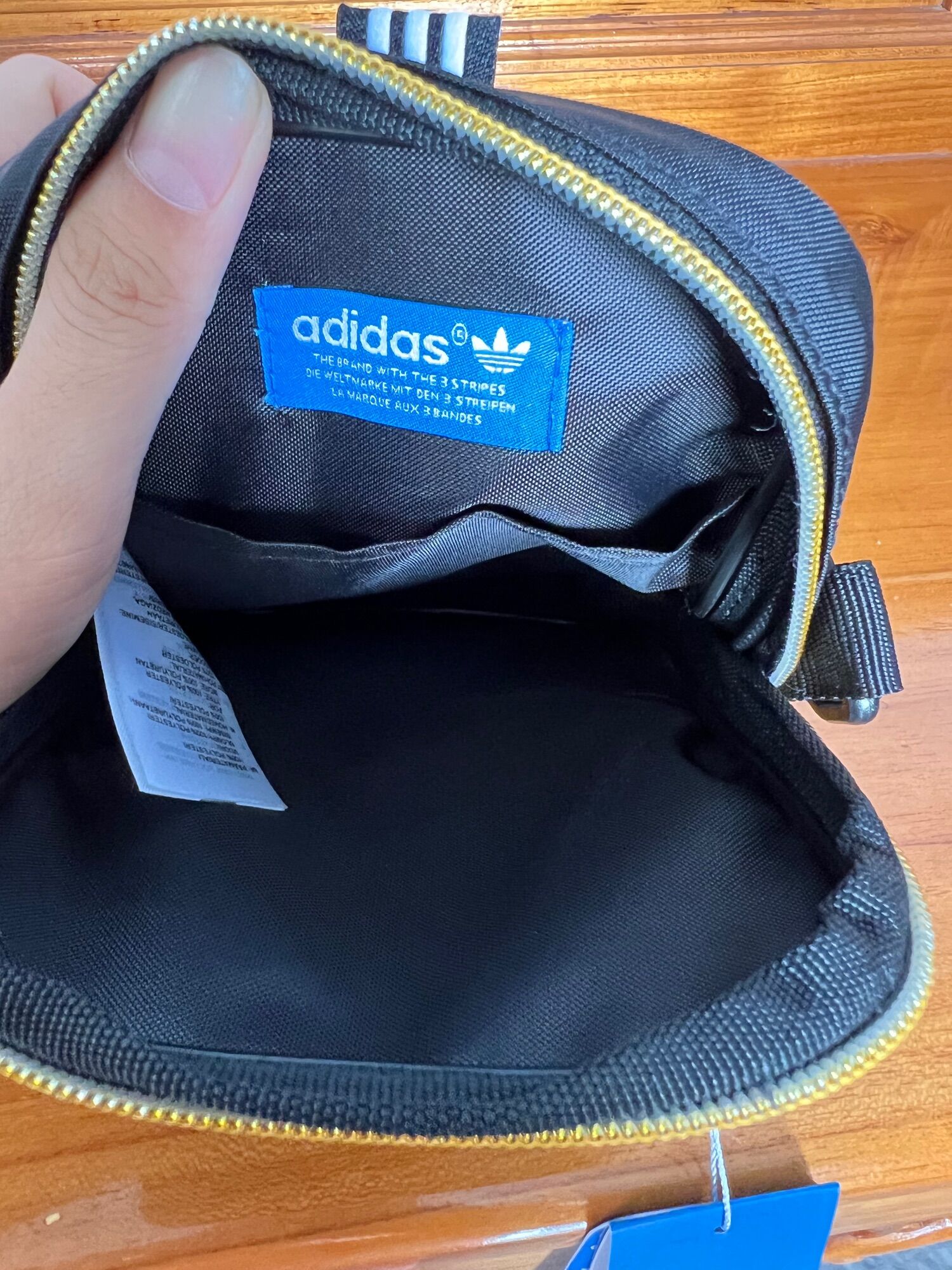 (Ảnh Thật) Túi đeo chéo Adidas