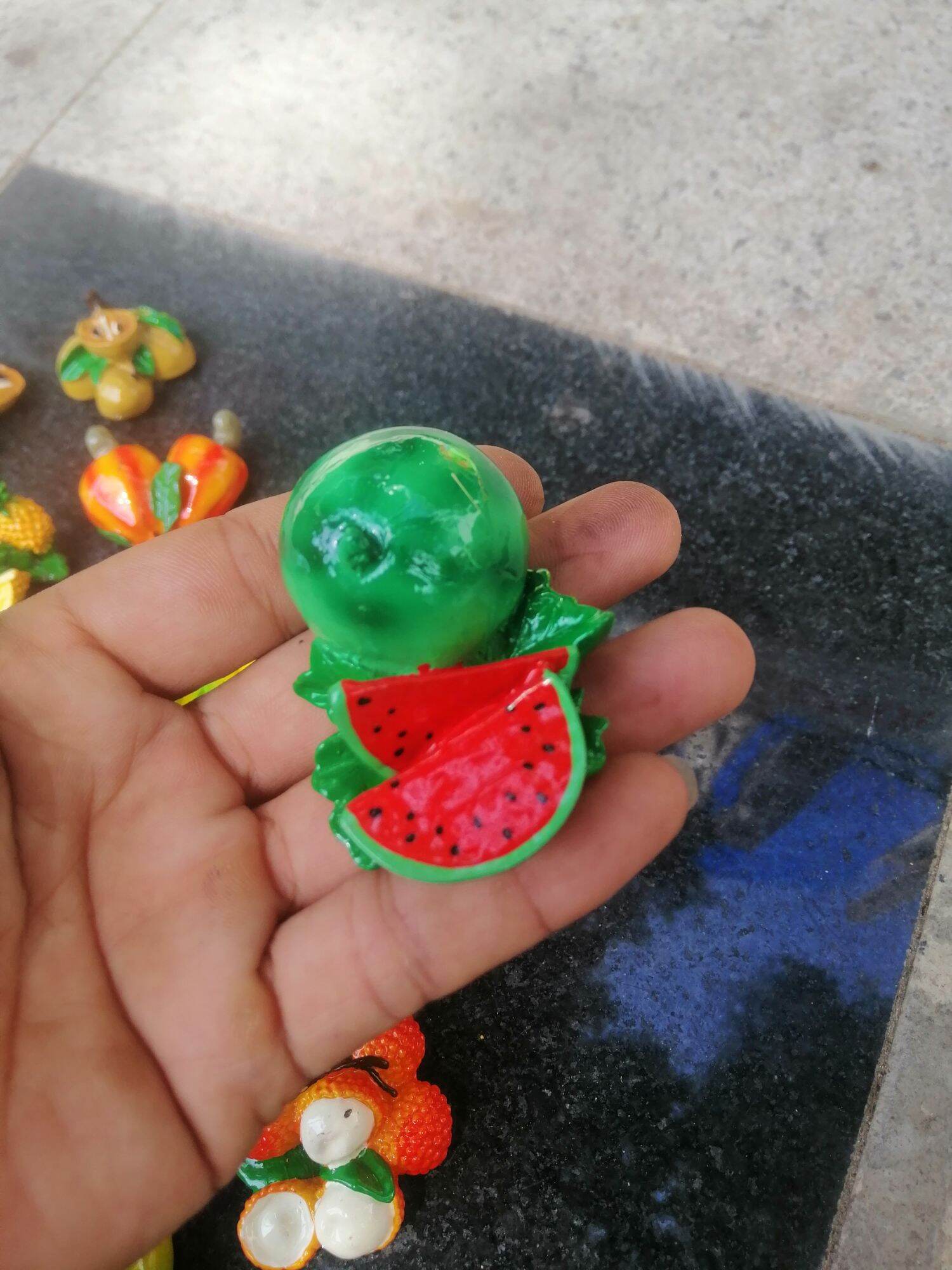 HÍT TỦ LẠNH HÌNH TRÁI CÂY