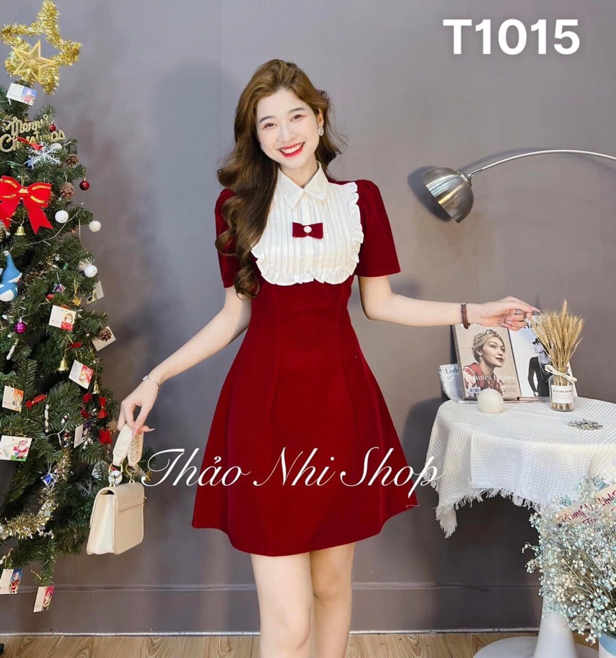 Đầm yếm xoè phối nơ xinh lung linh