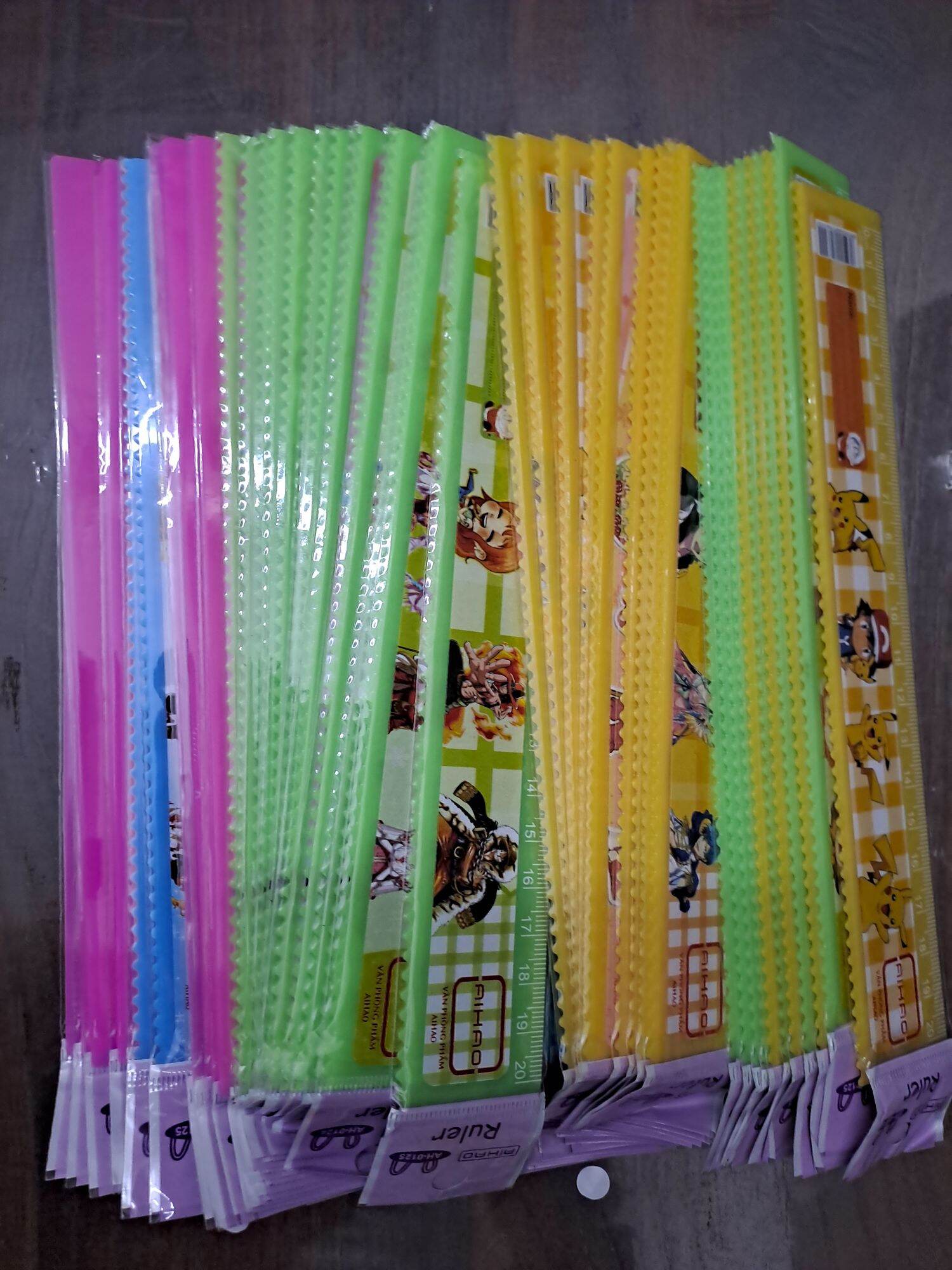 Combo 10 cây thước kẻ nhựa màu 20 cm