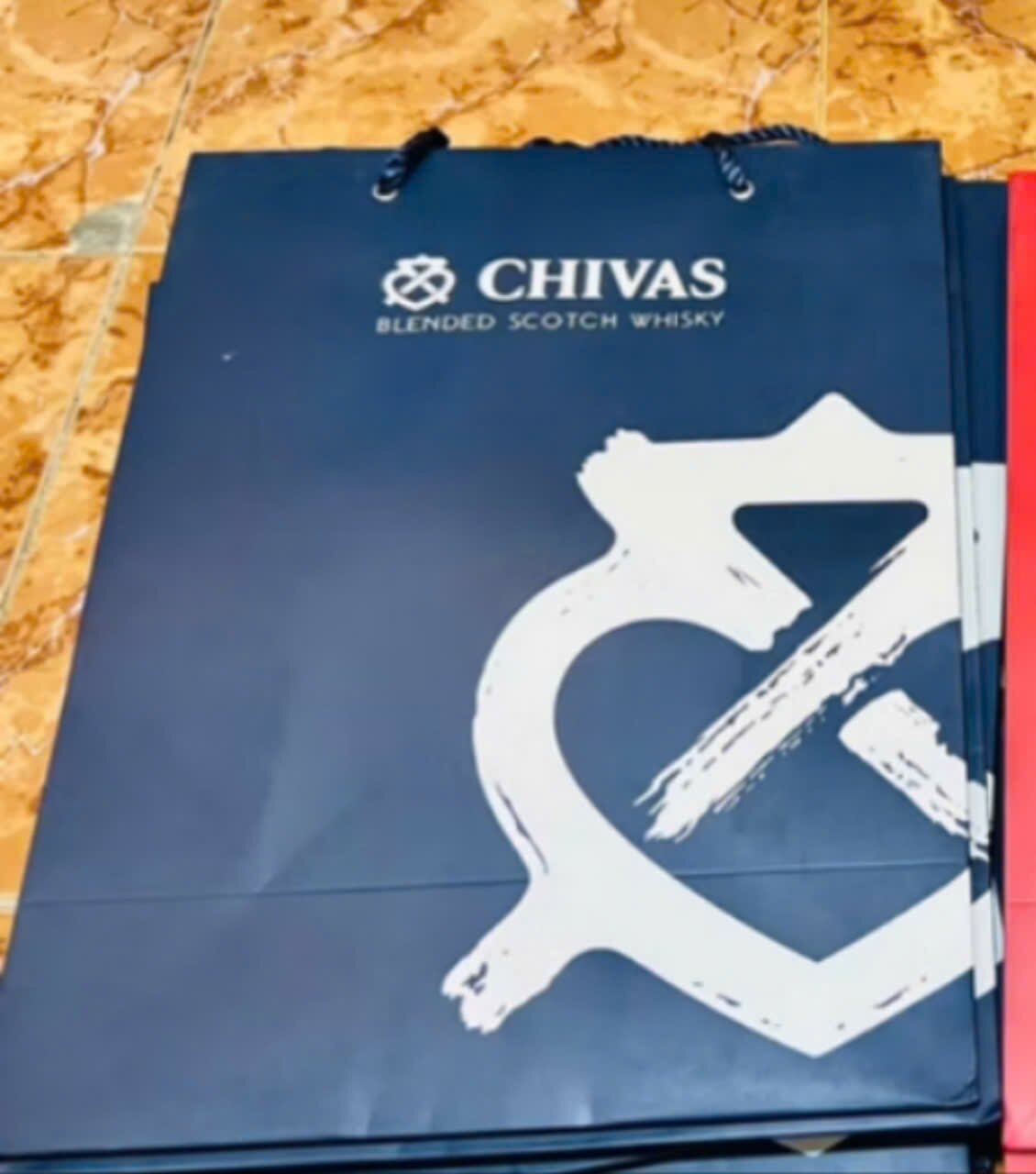 Vỏ chai Chivas 18