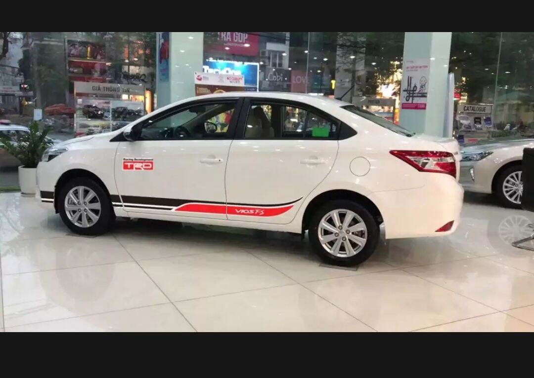 Tem dán sườn xe Toyota Vios thể thao cá tính