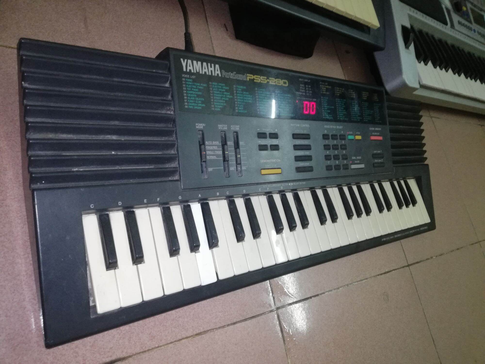 Đàn organ yamaha pss 280