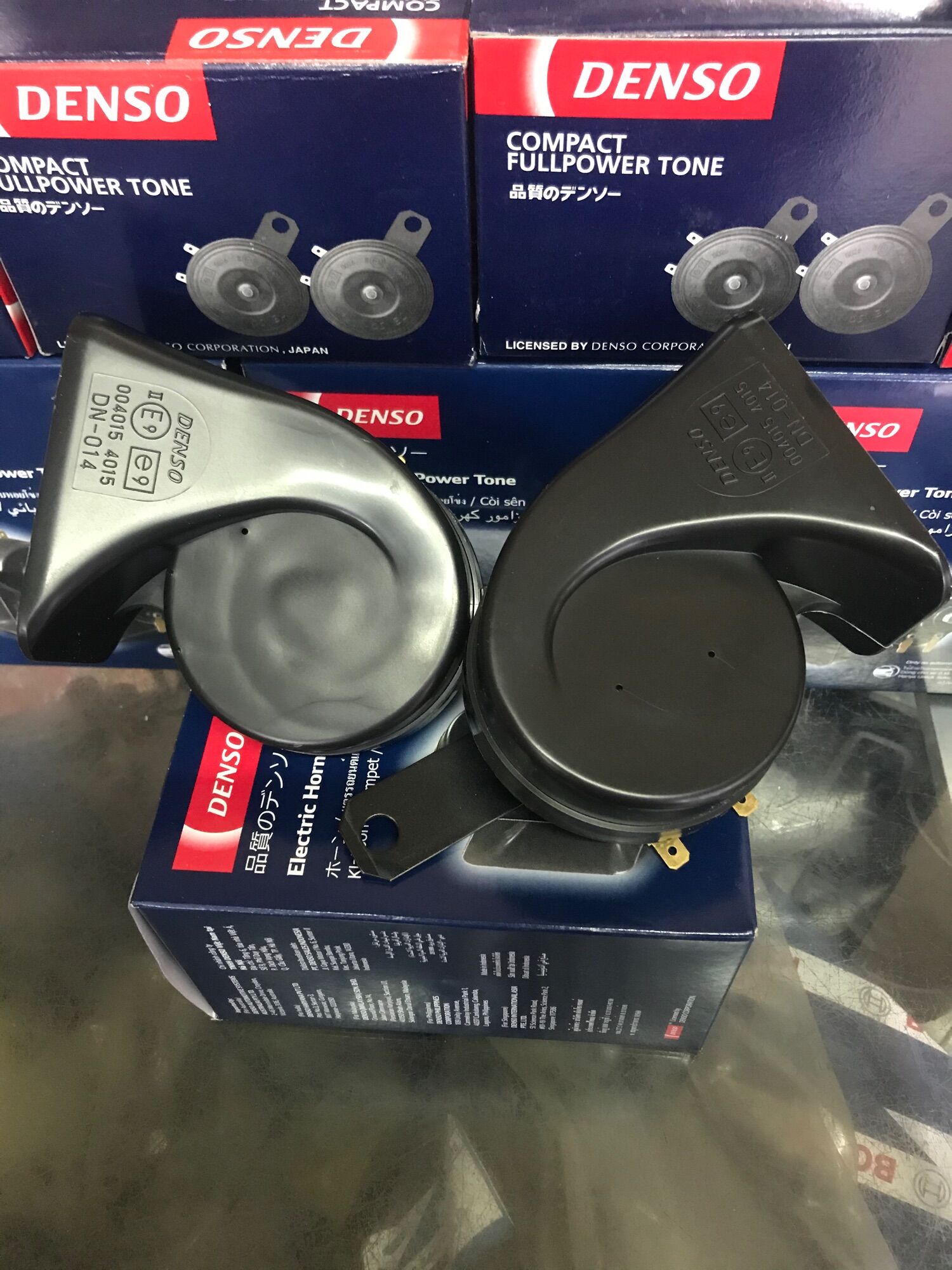 [HCM]Kèn Ốc/Dĩa DENSO 12V