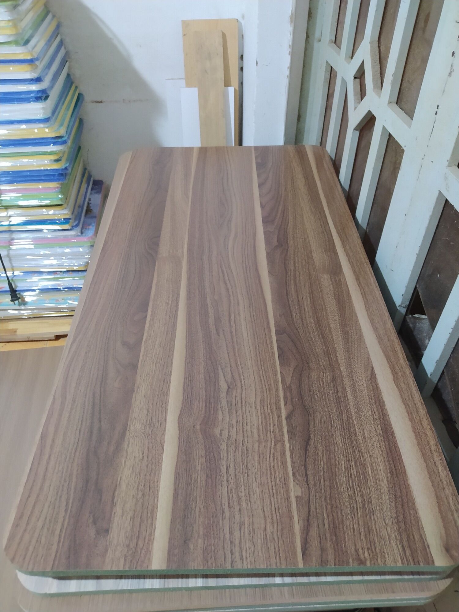 [HCM]Mặt bàn MDF chống ẩm (r: 40cm d:80cm) dày 18ly bo gốc và chạy chỉ dán cạnh