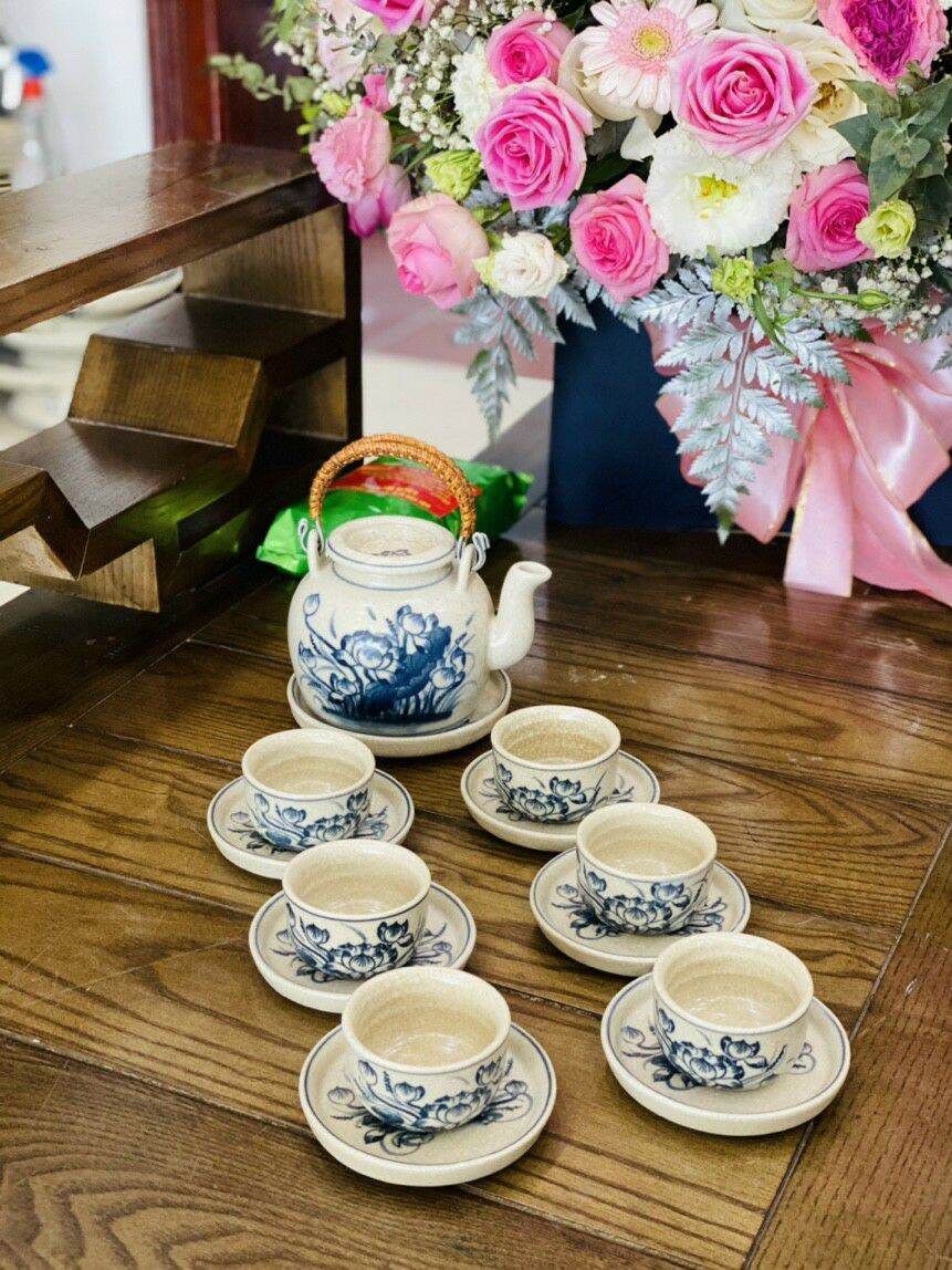 Bộ ấm chén men rạn giả cổ Bát Tràng vẽ sen