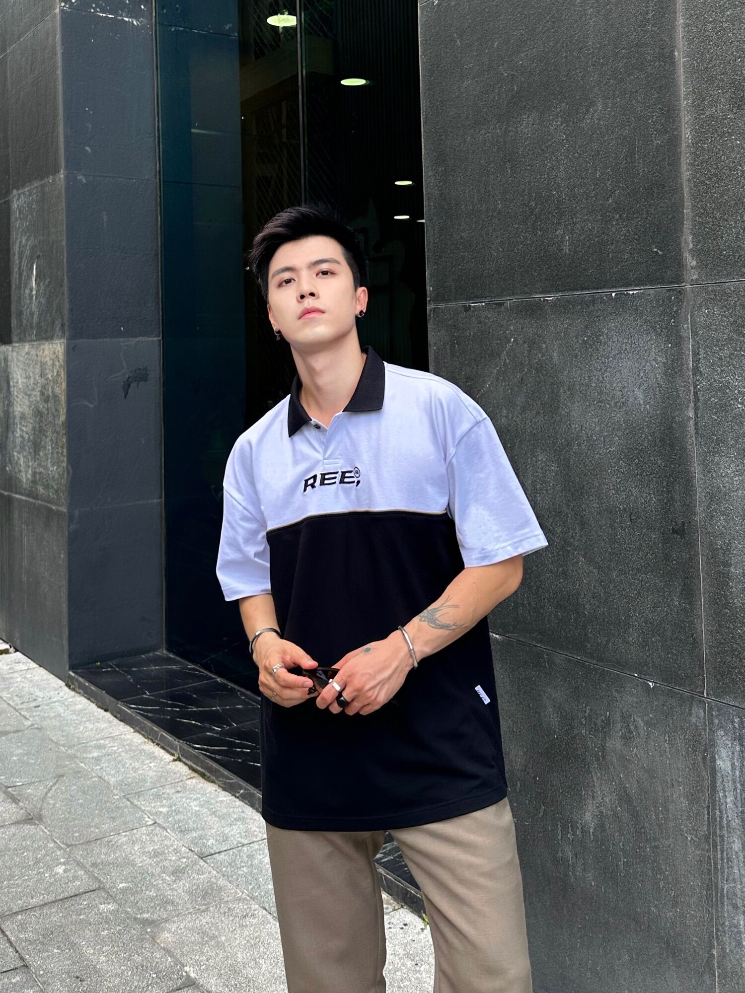 LOCAL BRAND REE - ÁO POLO BASIC TRẮNG PHỐI ĐEN