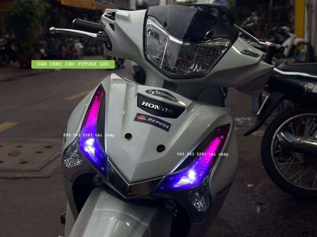 [ 1 CẶP ] DÁN DEMI TRƯỚC FUTURE LED ĐỜI MỚI