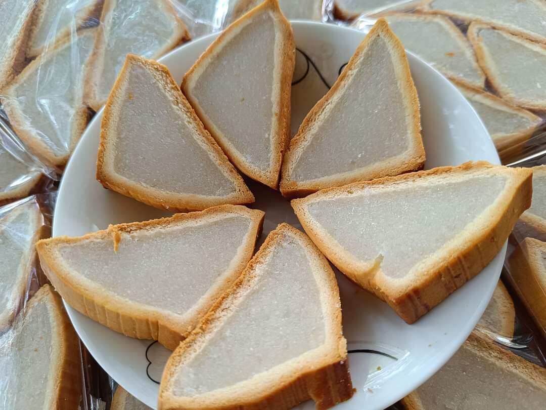 Bánh xà lam dừa tuổi thơ bịch 6 miếng ( Ăn vặt thuần chay)