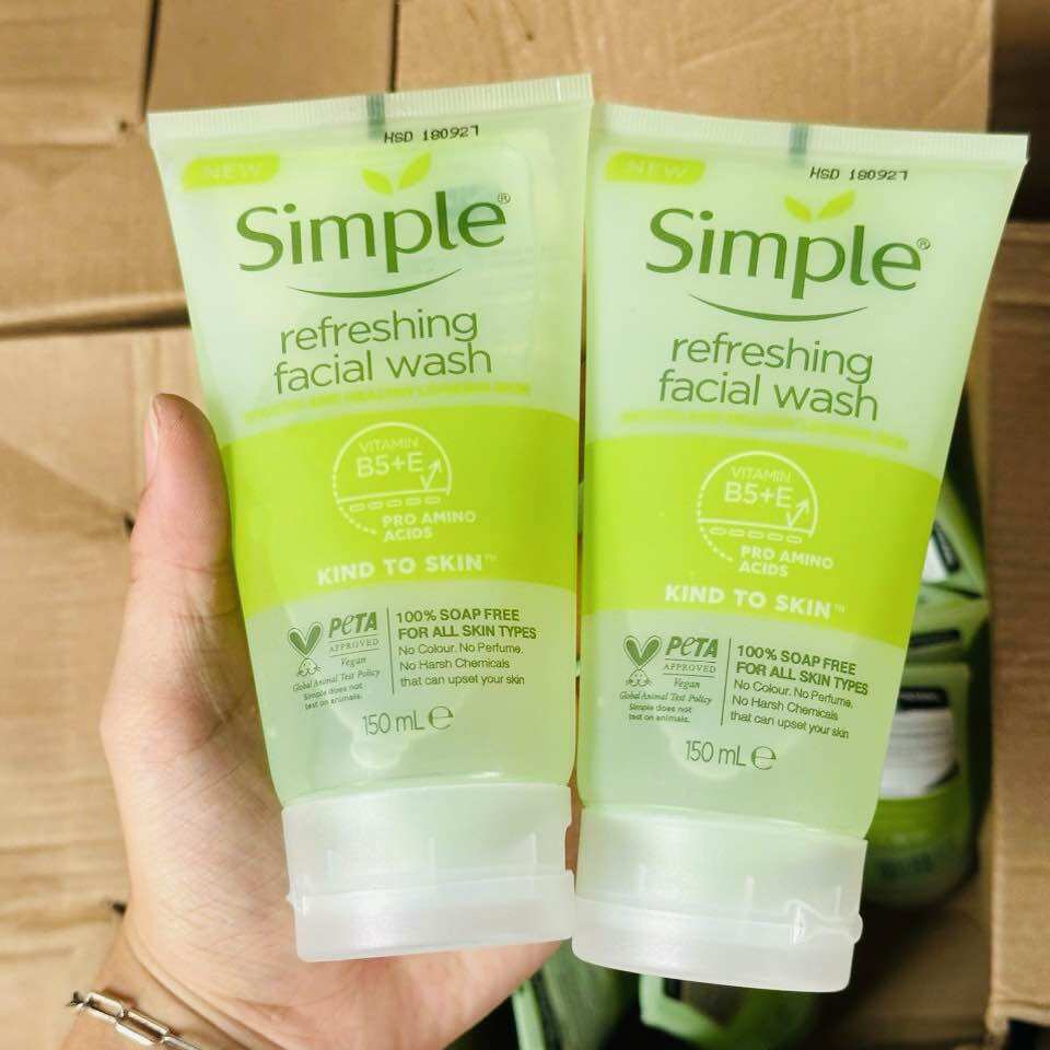 Sữa rửa mặt simple