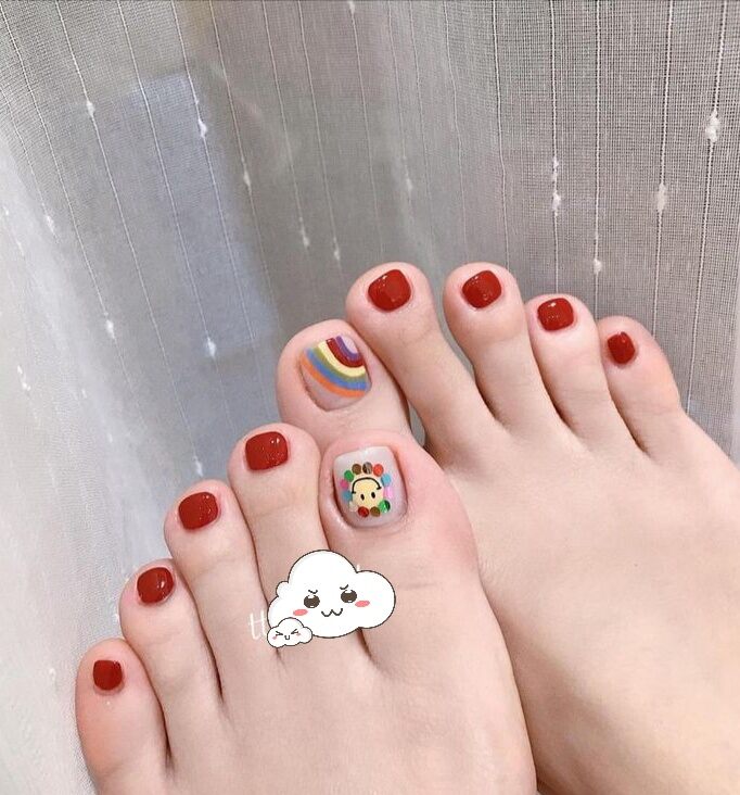 Nailbox móng úp chân thiết kế hoạ tiết cầu vồng
