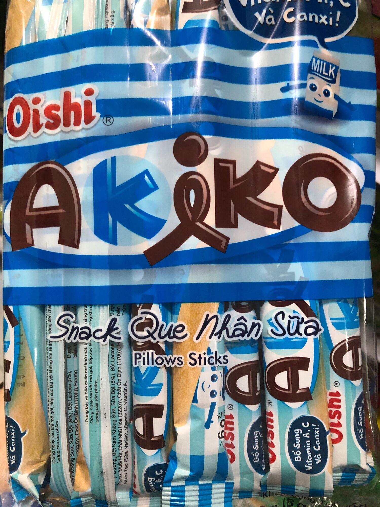 Bánh Snack Que Nhân Sữa Oishi Akiko 160g