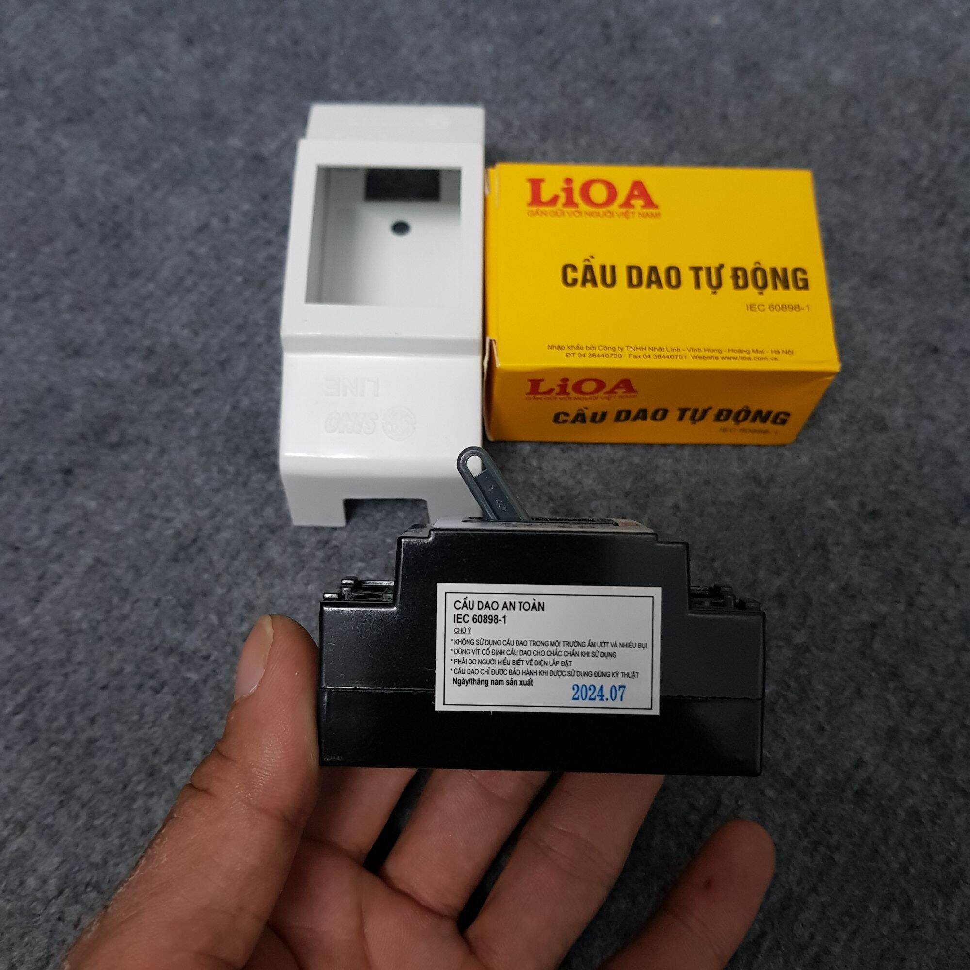 Attomat, cầu dao tự động LiOa 20A, 30A