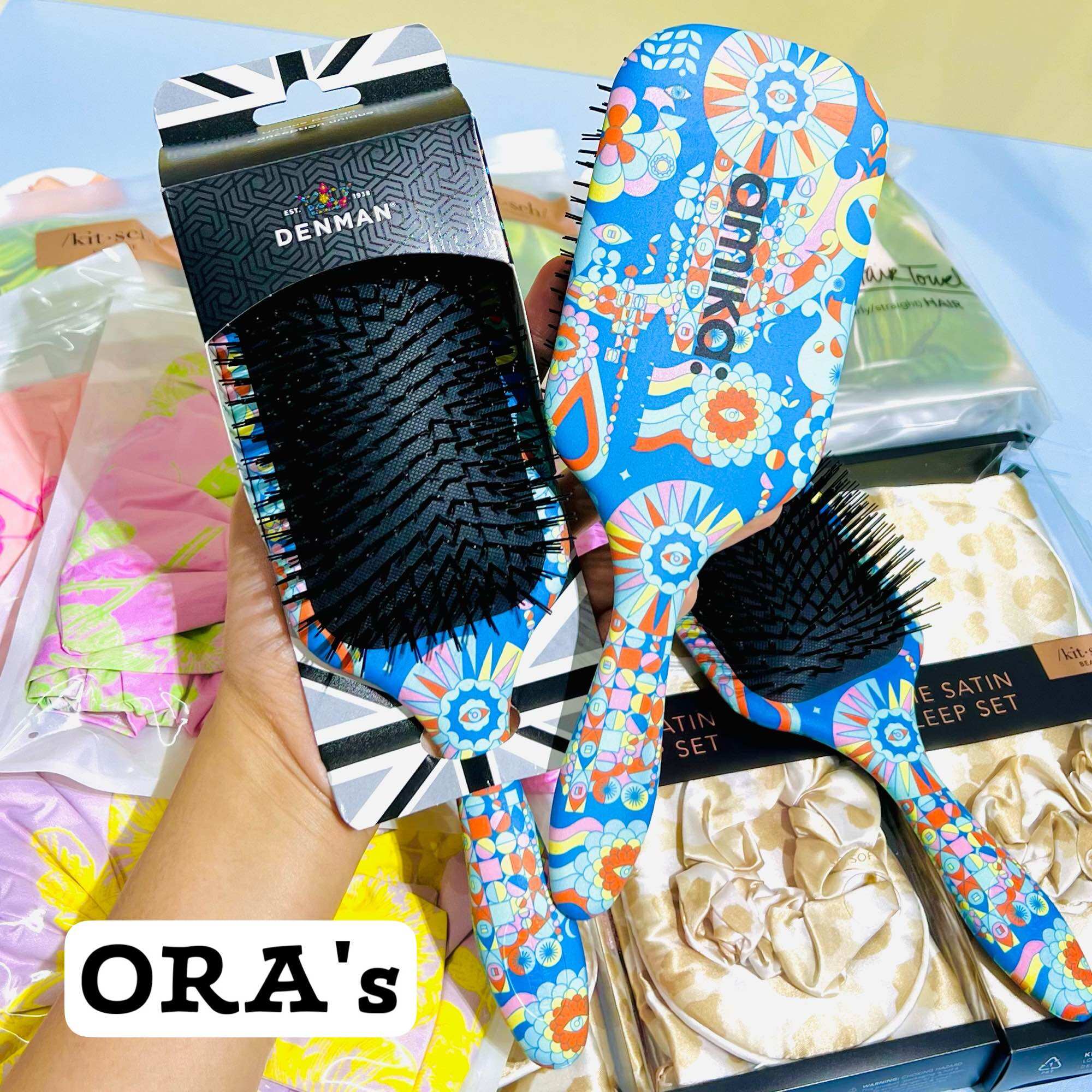 Lược chải tóc Amika x Denman Tangle Tamer Ultra Brush