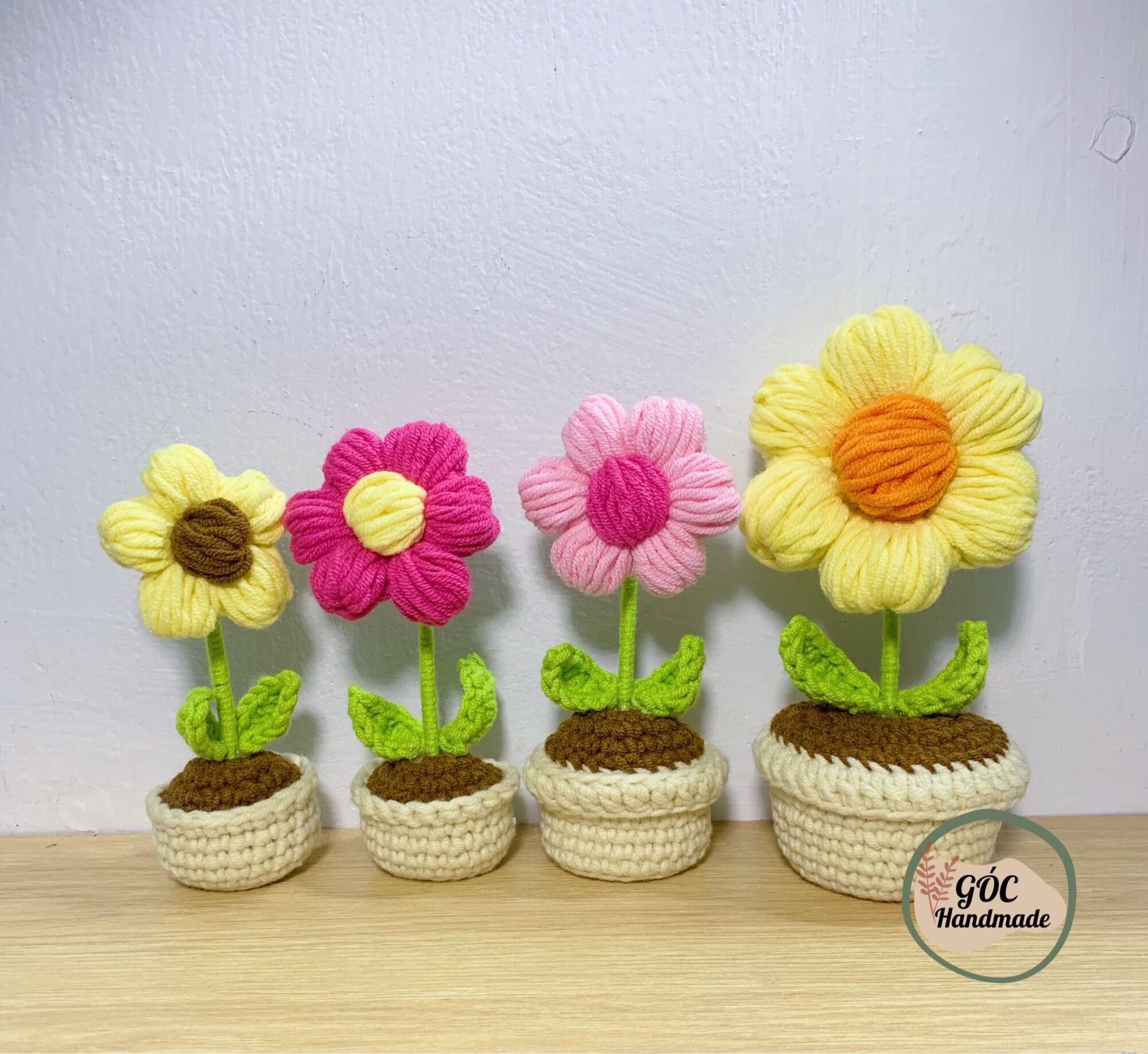 Chậu hoa mini bằng len