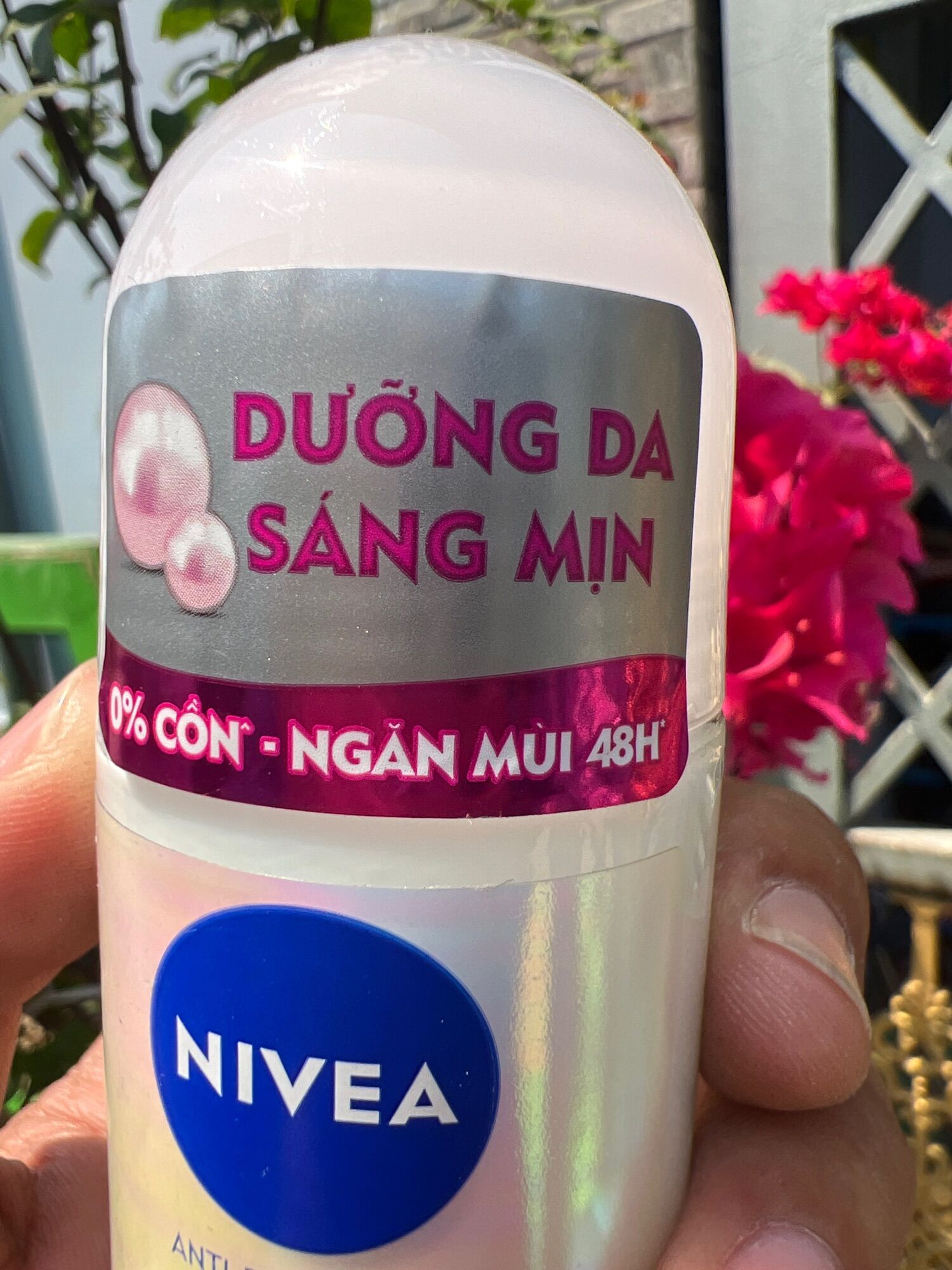 lăn khử mùi Nivea ngọc trai 50ml