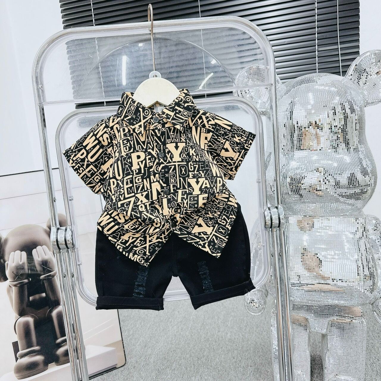 Sơ mi lụa cộc tay cho bé trai , ko kèm quần (7-18kg)
