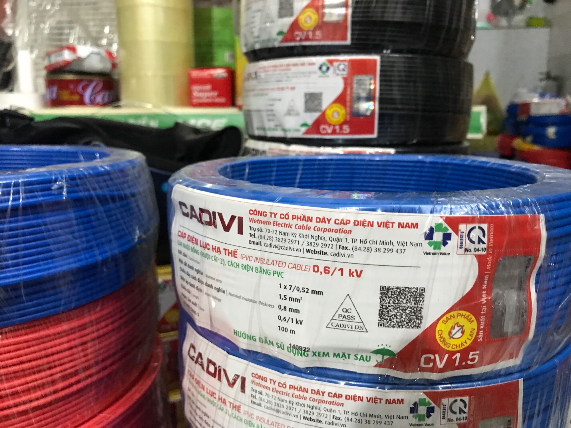 Dây điện Cadivi CV1.5 đơn 7 sợi (cuộn 100 mét)