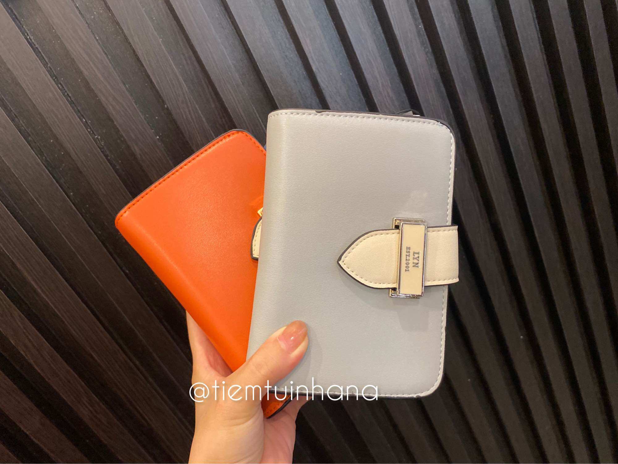 VÍ LYN JACKIE SHORT WALLET