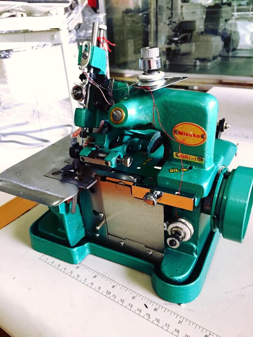 Máy vắt sổ gia đình GN1-1 hiệu Misuko + tặng kèm mô tơ và bàn ga