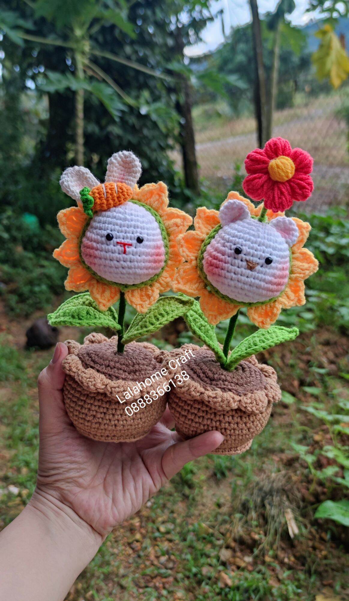 Chậu hoa bé heo, thỏ mặt trời, capybara, gấu có hoa bằng len Handmade(Ảnh Thật)