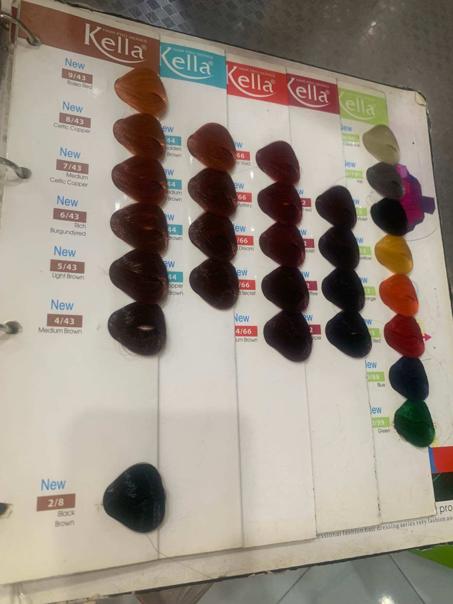 Nhuộm KELLA (nhắn tin cho shop chọn màu) CHƯA CÓ OXI