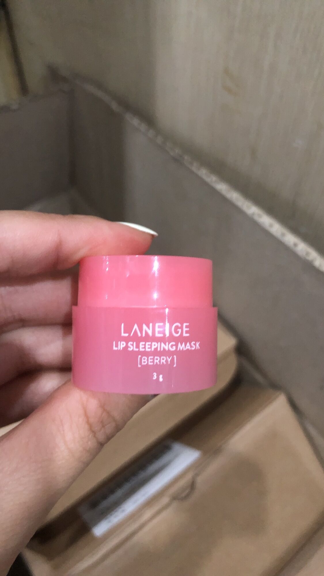 Mặt nạ ủ môi Laneige Lip Sleeping Mask .