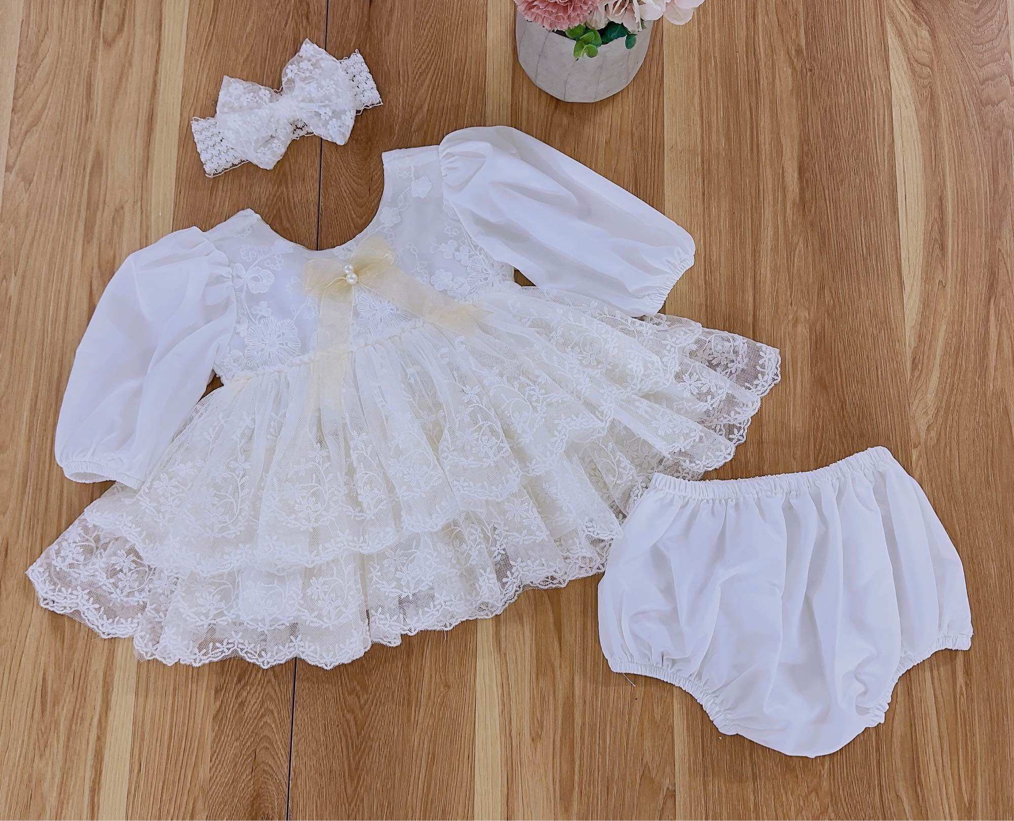 Váy ren bé gái min boutique. đầm công chúa tặng kèm mũ. đầm đầy tháng, thôi nôi quà tặng cho bé gái