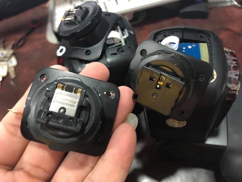 Chân Đế - Hotshoe Đèn Flash Godox V860ii