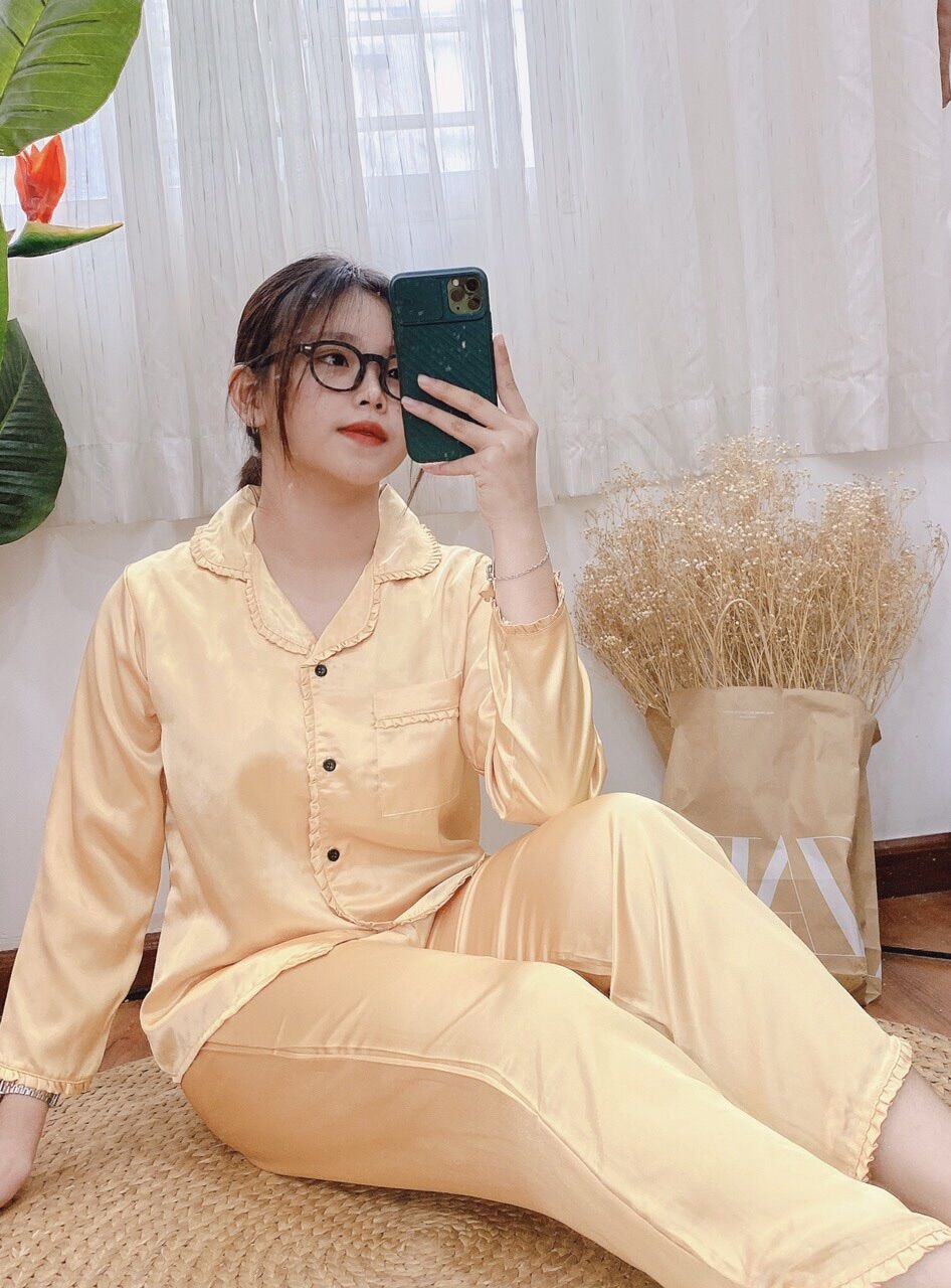 Đồ Bộ Lụa Bèo Tay Dài Quần Dài Freesize 40kg đến 60kg